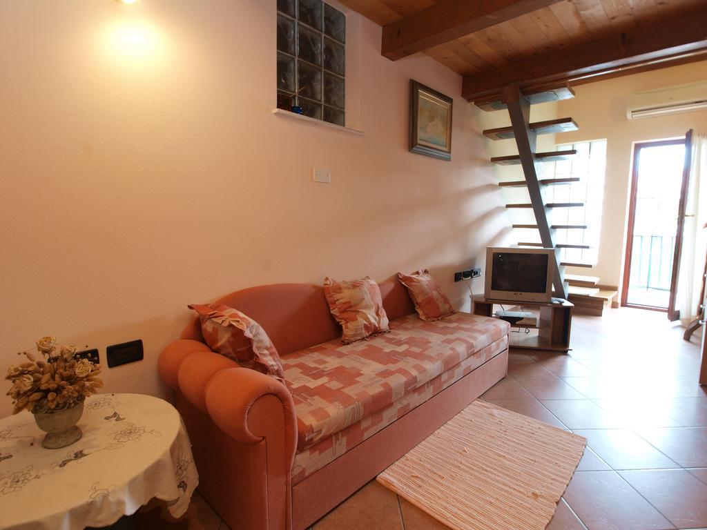 Apartments Voltica 1049 Rovinj Extérieur photo