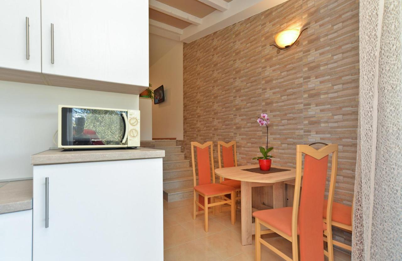 Apartments Voltica 1049 Rovinj Extérieur photo